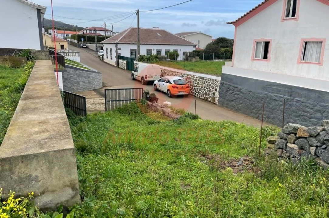 Terreno para Venda em Praia da Vitoria (Santa Cruz) Foto 10
