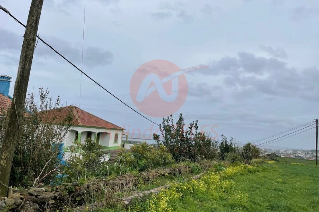 Terreno para Venda em Praia da Vitoria (Santa Cruz) Foto 9