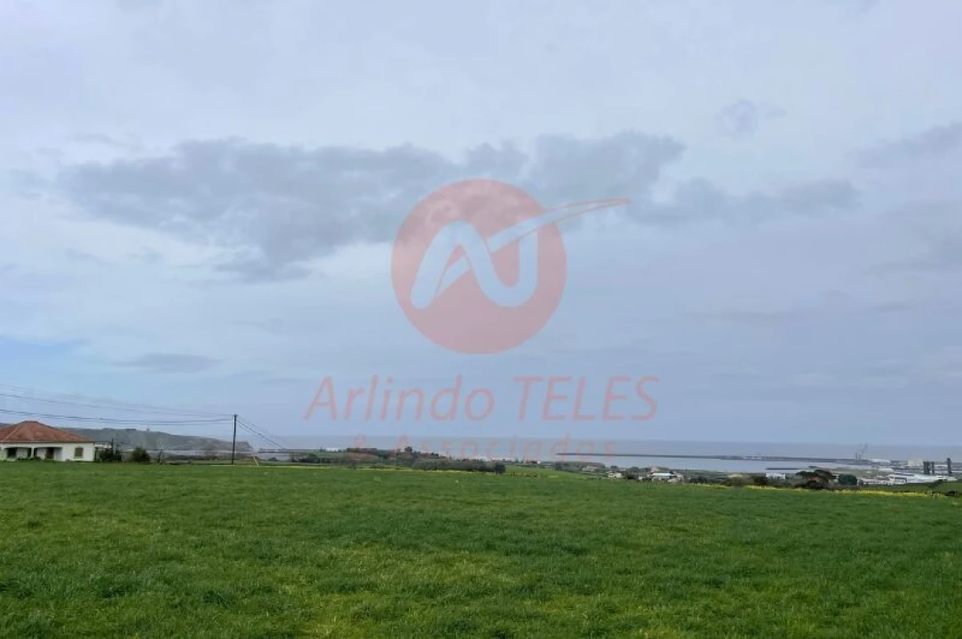 Terreno para Venda em Praia da Vitoria (Santa Cruz) Foto 14