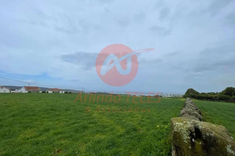 Terreno para Venda em Praia da Vitoria (Santa Cruz) Foto 13