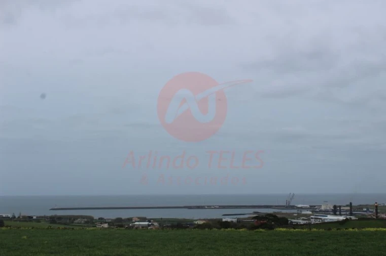 Terreno para Venda em Praia da Vitoria (Santa Cruz) Foto 42