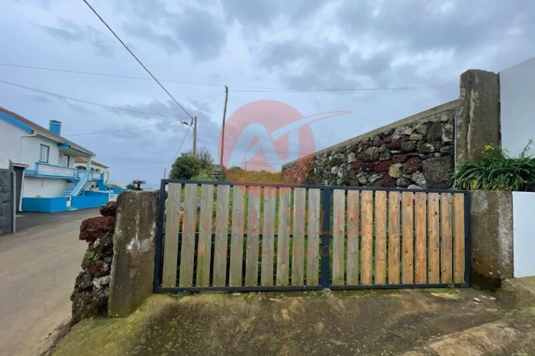 Terreno para Venda em Praia da Vitoria (Santa Cruz) Foto 5