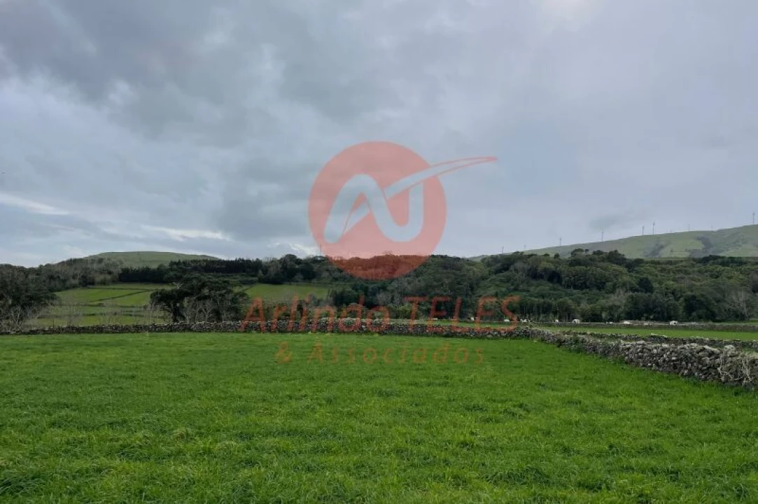 Terreno para Venda em Praia da Vitoria (Santa Cruz) Foto 15