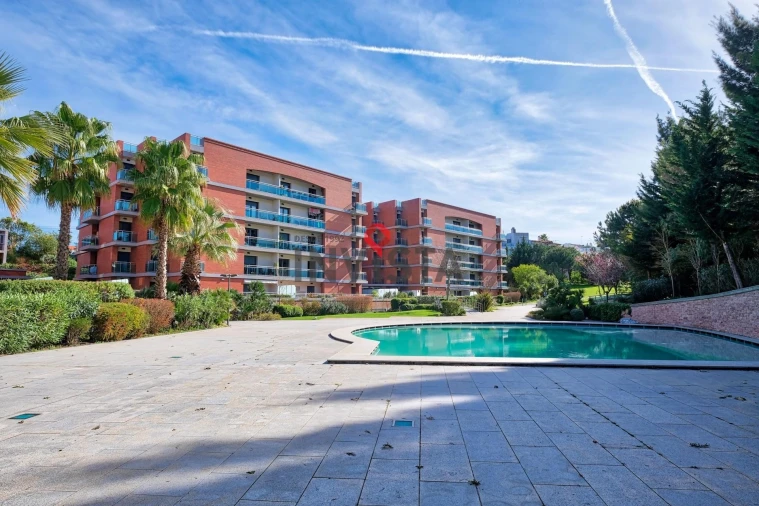 Apartamento T4 para Venda em Alverca do Ribatejo e Sobralinho Foto 2