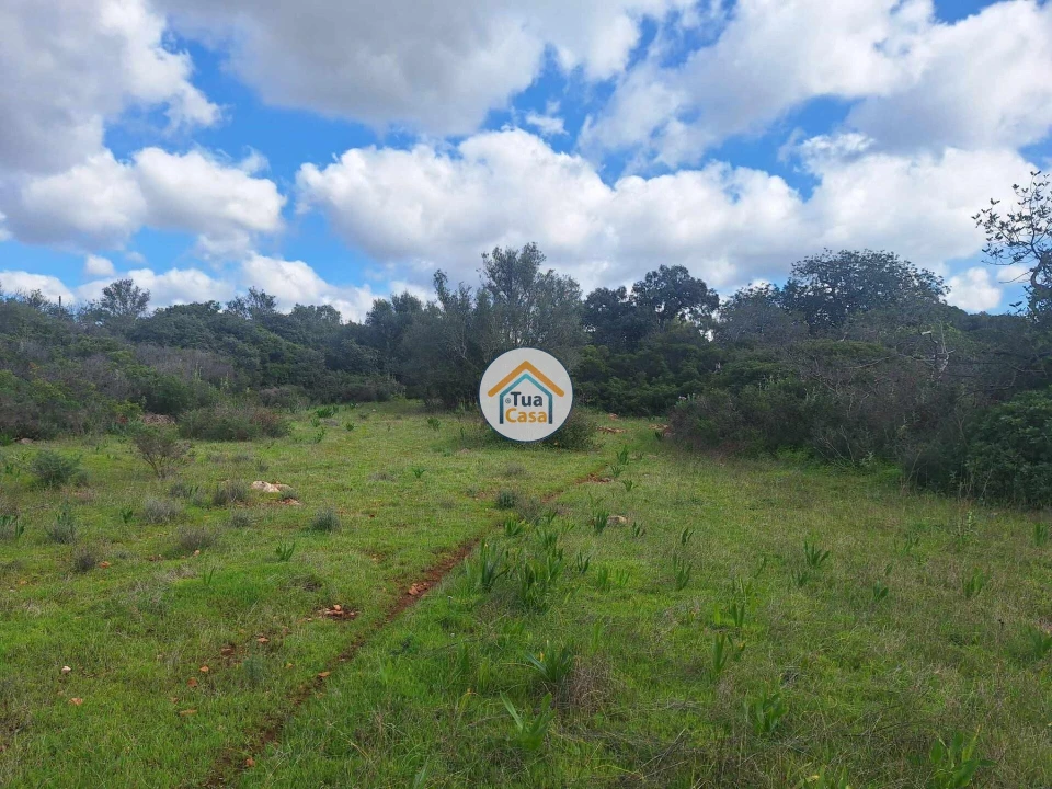 Terreno para Venda em Faro (Sé e São Pedro) Foto 1
