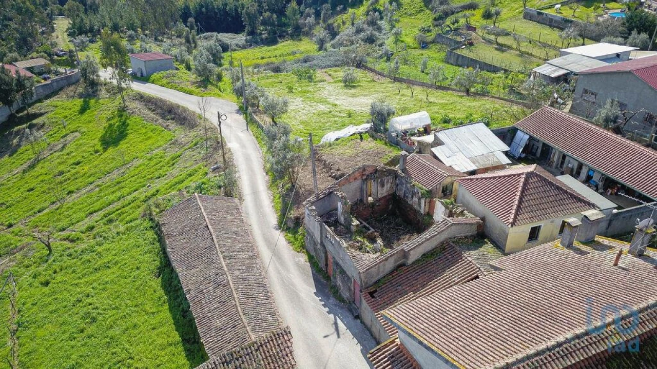 Moradia T1 para Venda em Friúmes e Paradela Foto 3