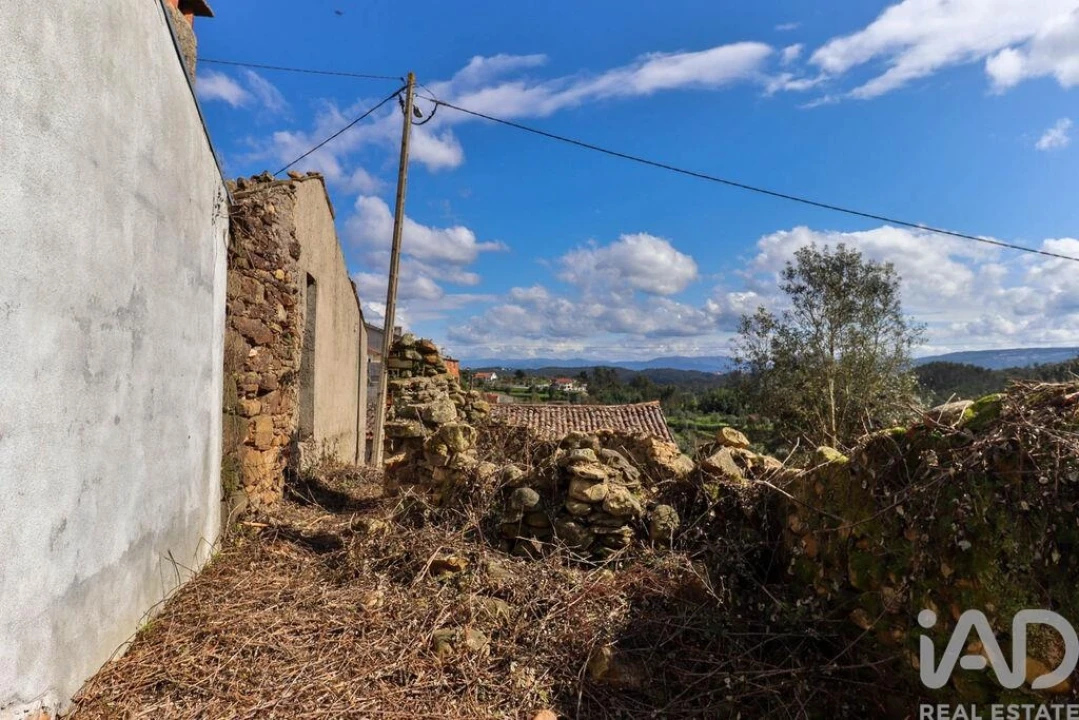 Moradia T1 para Venda em Friúmes e Paradela Foto 17