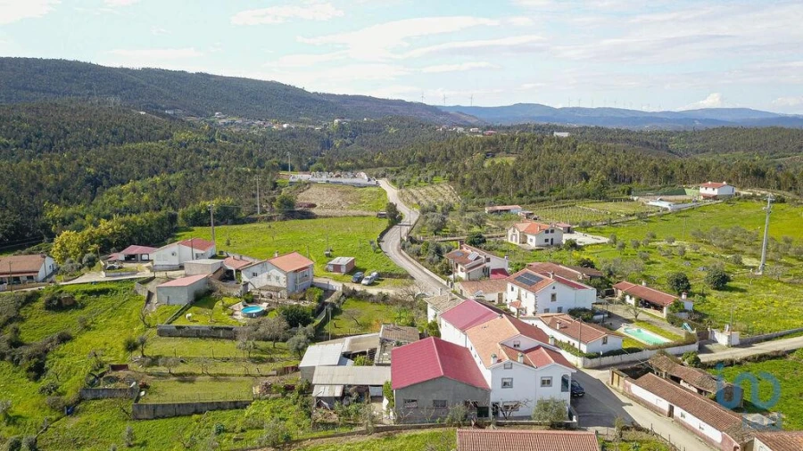 Moradia T1 para Venda em Friúmes e Paradela Foto 7