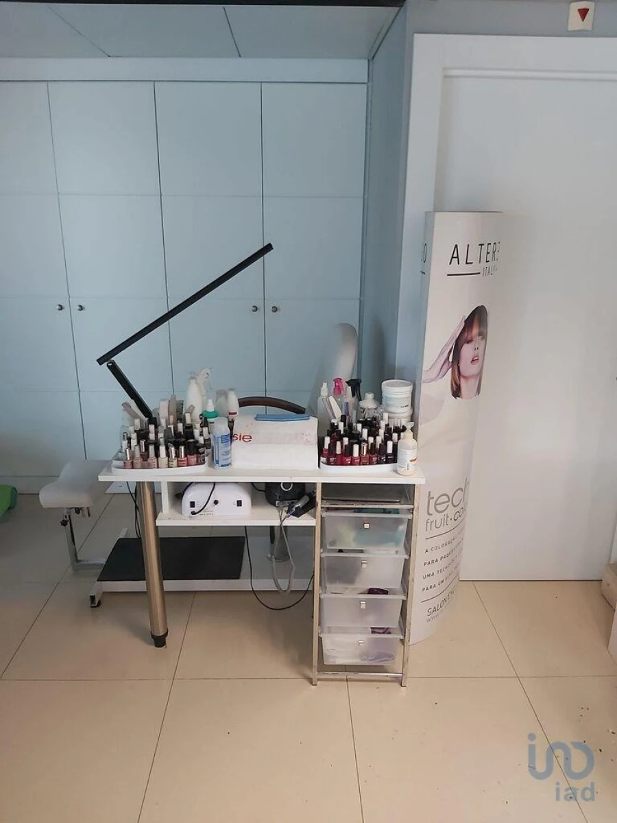 Loja para Venda em Caniço Foto 10