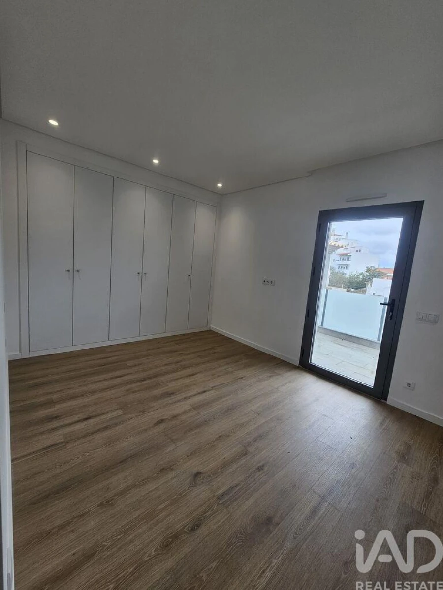 Apartamento T3 para Venda em Alcantarilha e Pêra Foto 19