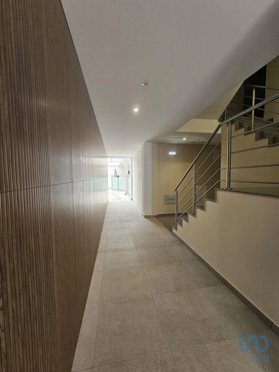 Apartamento T3 para Venda em Alcantarilha e Pêra Foto 11