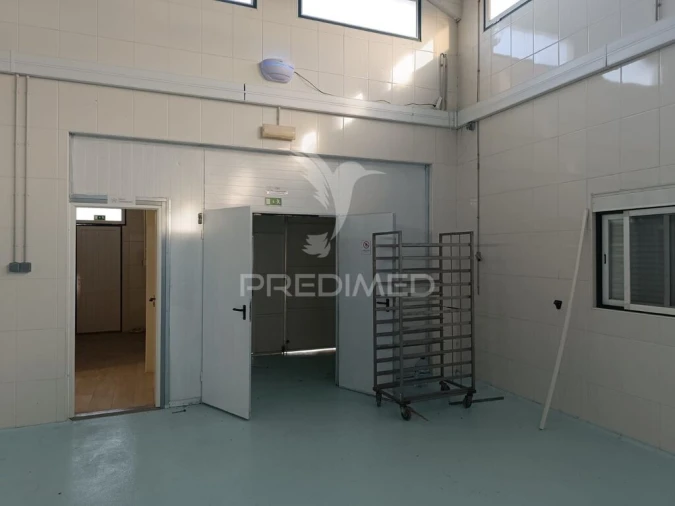 Armazém para Venda em Montoito Foto 11