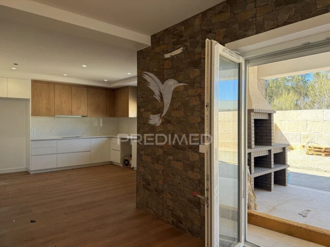 Moradia T4 para Venda em São Mamede Foto 10