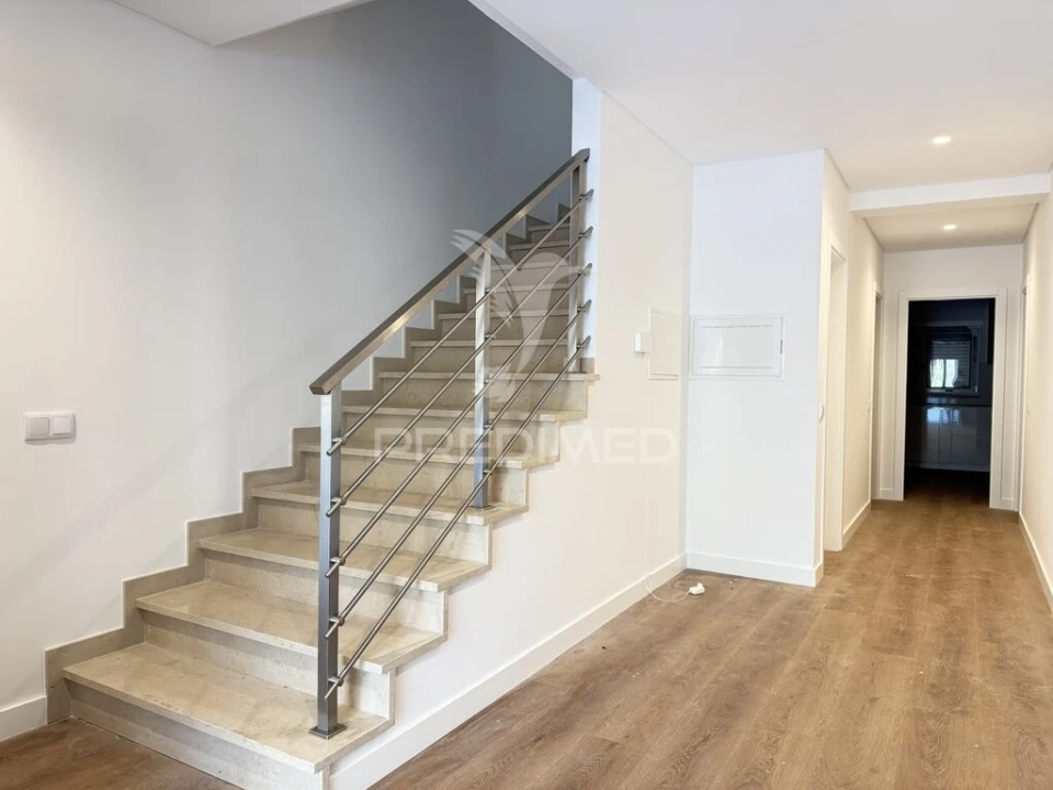 Moradia T4 para Venda em São Mamede Foto 17