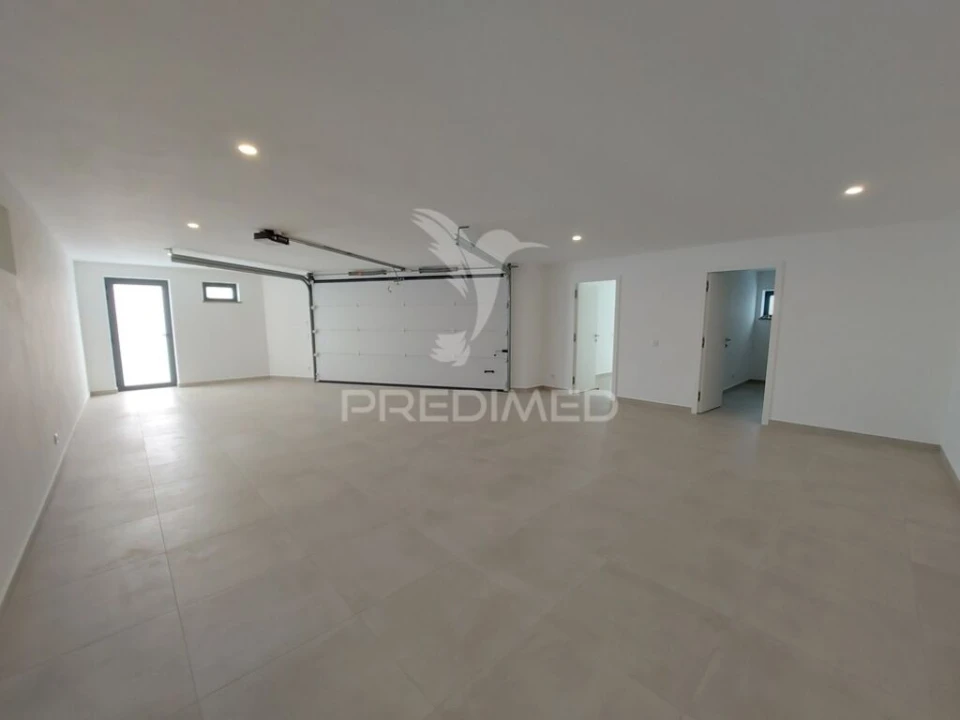 Moradia T4 para Venda em Bensafrim e Barão de São João Foto 12