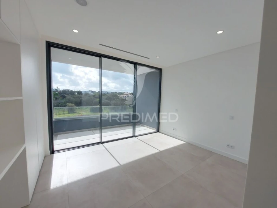 Moradia T4 para Venda em Bensafrim e Barão de São João Foto 18