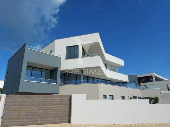 Moradia T4 para Venda em Bensafrim e Barão de São João Foto 5