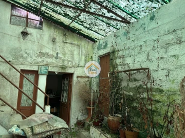 Moradia T2 para Venda em Folhadela