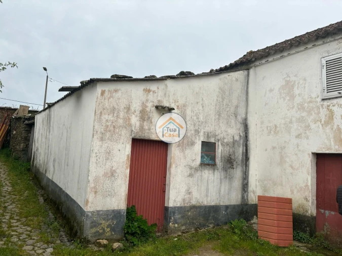 Moradia T2 para Venda em Folhadela Foto 2
