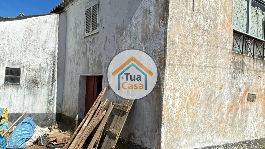 Moradia T2 para Venda em Folhadela