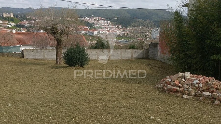 Terreno para Venda em Arrimal e Mendiga