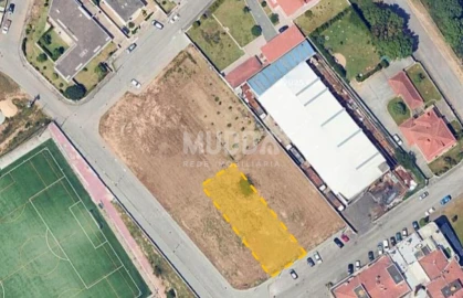 Terreno para Venda em Paços de Brandão