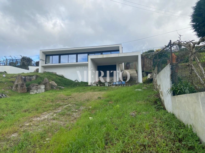 Moradia T3 para Venda em Roriz Foto 6