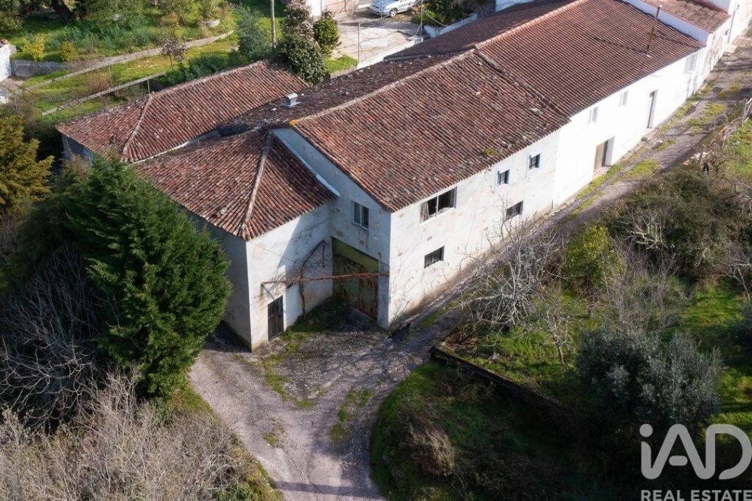 Moradia T3 para Venda em Serpins Foto 27