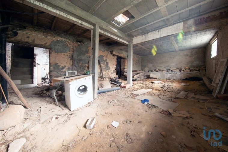 Moradia T3 para Venda em Serpins Foto 7