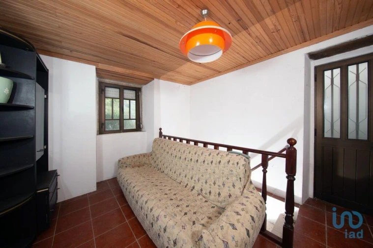 Moradia T3 para Venda em Serpins Foto 6