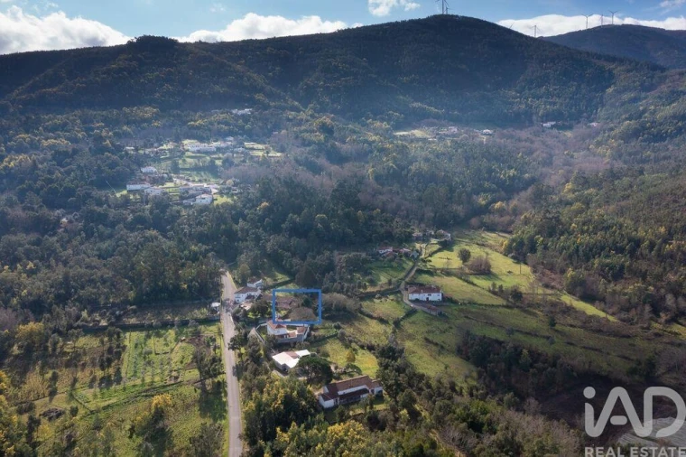 Moradia T3 para Venda em Serpins Foto 23