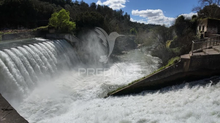 Moradia T3 para Venda em Pernes Foto 8