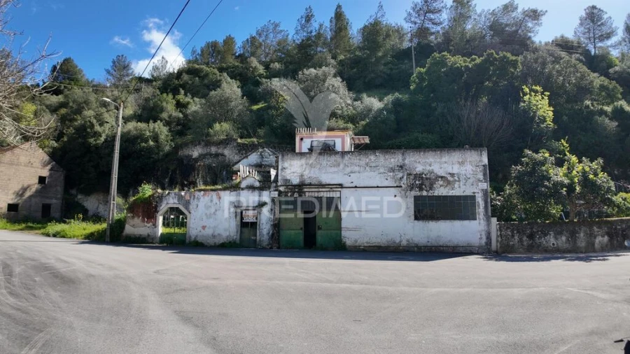 Moradia T3 para Venda em Pernes Foto 3