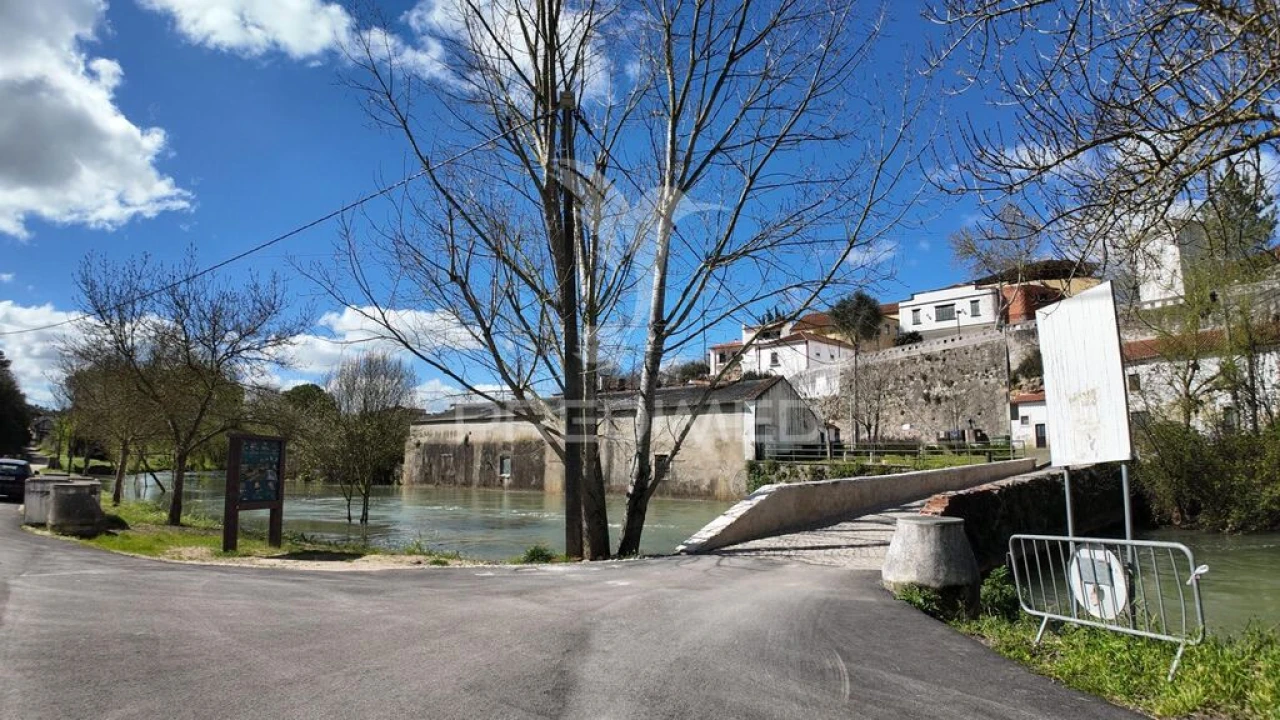 Moradia T3 para Venda em Pernes Foto 19