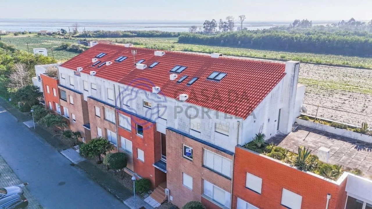 Apartamento T4 para Venda em Torreira Foto 1