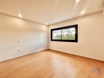 Moradia T3 para Venda em Antas e Abade de Vermoim