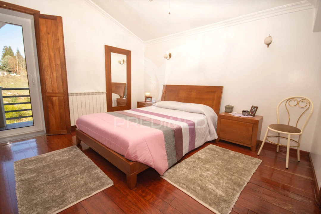 Moradia T3 para Venda em Avelãs de Ambom e Rocamondo Foto 2