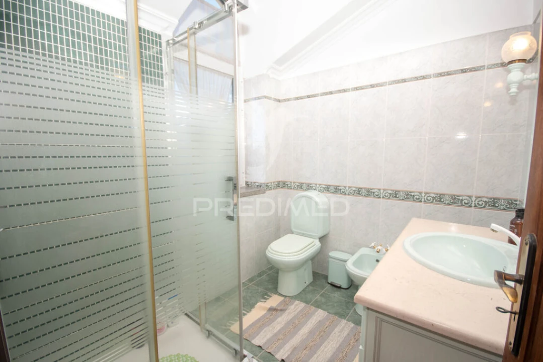 Moradia T3 para Venda em Avelãs de Ambom e Rocamondo Foto 18