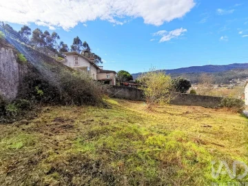 Terreno para Venda em Perre