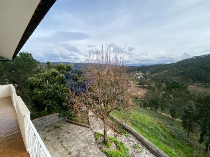 Moradia T3 para Venda em Almalagues Foto 4