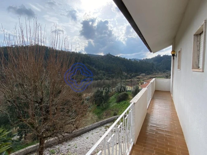 Moradia T3 para Venda em Almalagues Foto 5