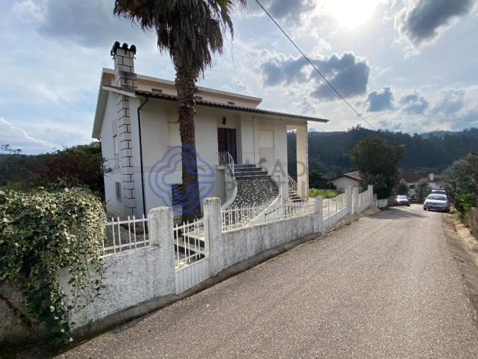 Moradia T3 para Venda em Almalagues Foto 18