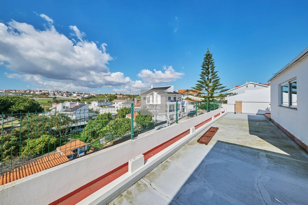 Apartamento T6 para Venda em Caparica e Trafaria Foto 7