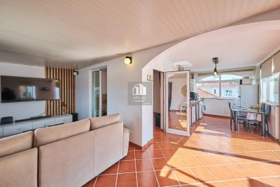 Apartamento T6 para Venda em Caparica e Trafaria