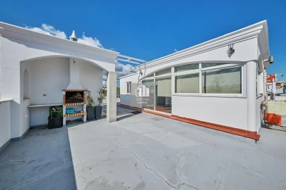 Apartamento T6 para Venda em Caparica e Trafaria