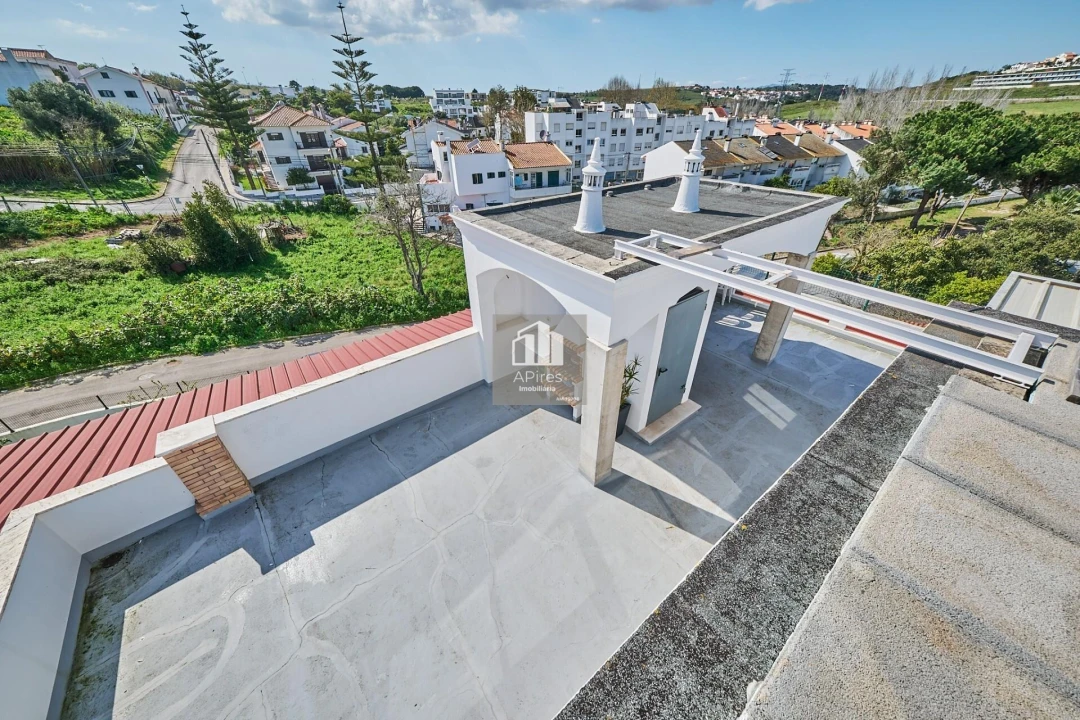 Apartamento T6 para Venda em Caparica e Trafaria Foto 11