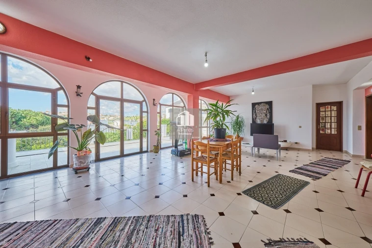 Apartamento T6 para Venda em Caparica e Trafaria Foto 18