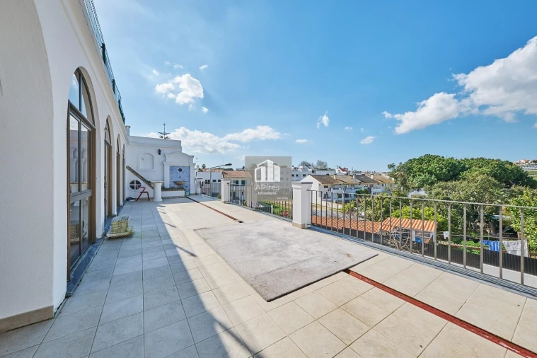 Apartamento T6 para Venda em Caparica e Trafaria Foto 14