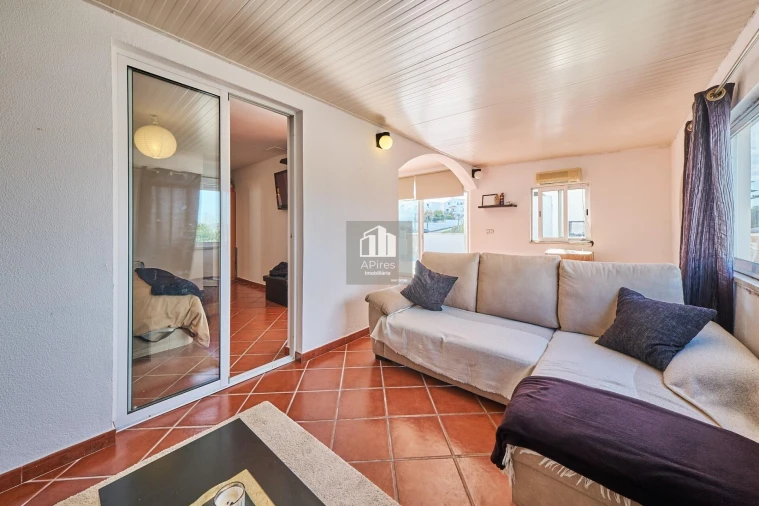 Apartamento T6 para Venda em Caparica e Trafaria Foto 22