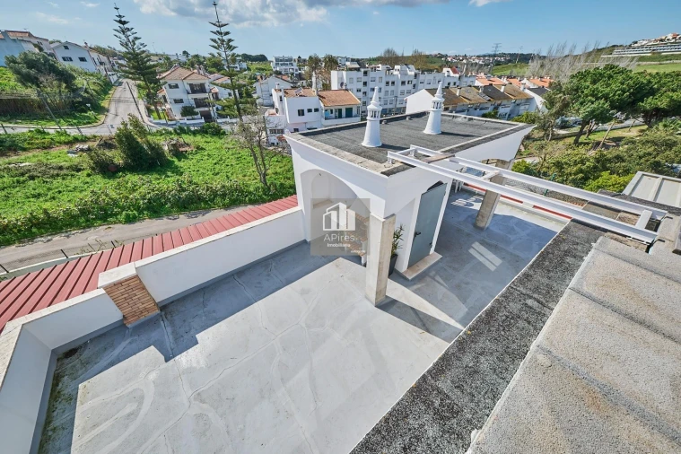 Apartamento T6 para Venda em Caparica e Trafaria Foto 11